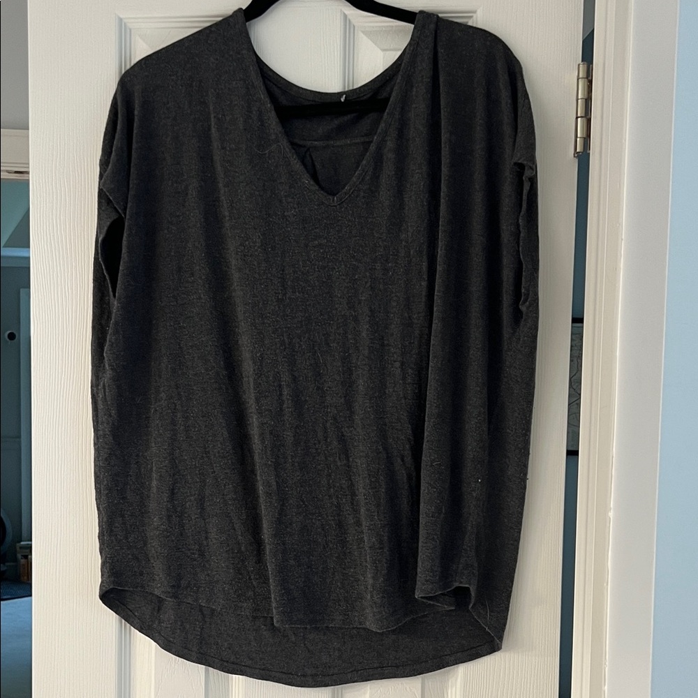 Vince Flowy Grey V-Neck Women's Knit Top
